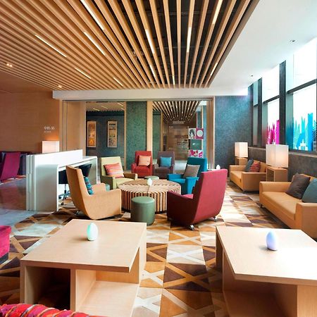 Hotel Aloft Ta-lien Exteriér fotografie