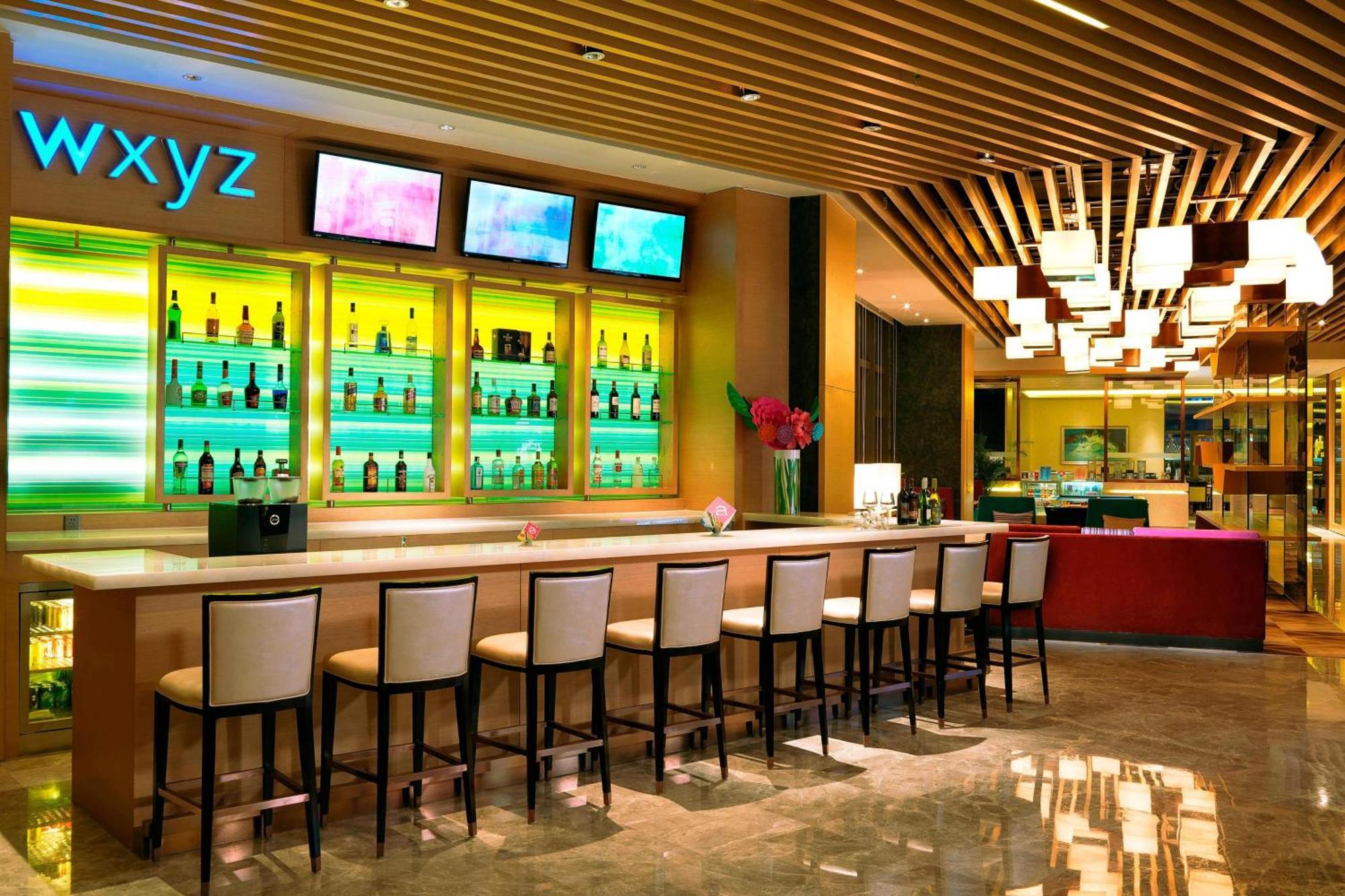 Hotel Aloft Ta-lien Exteriér fotografie