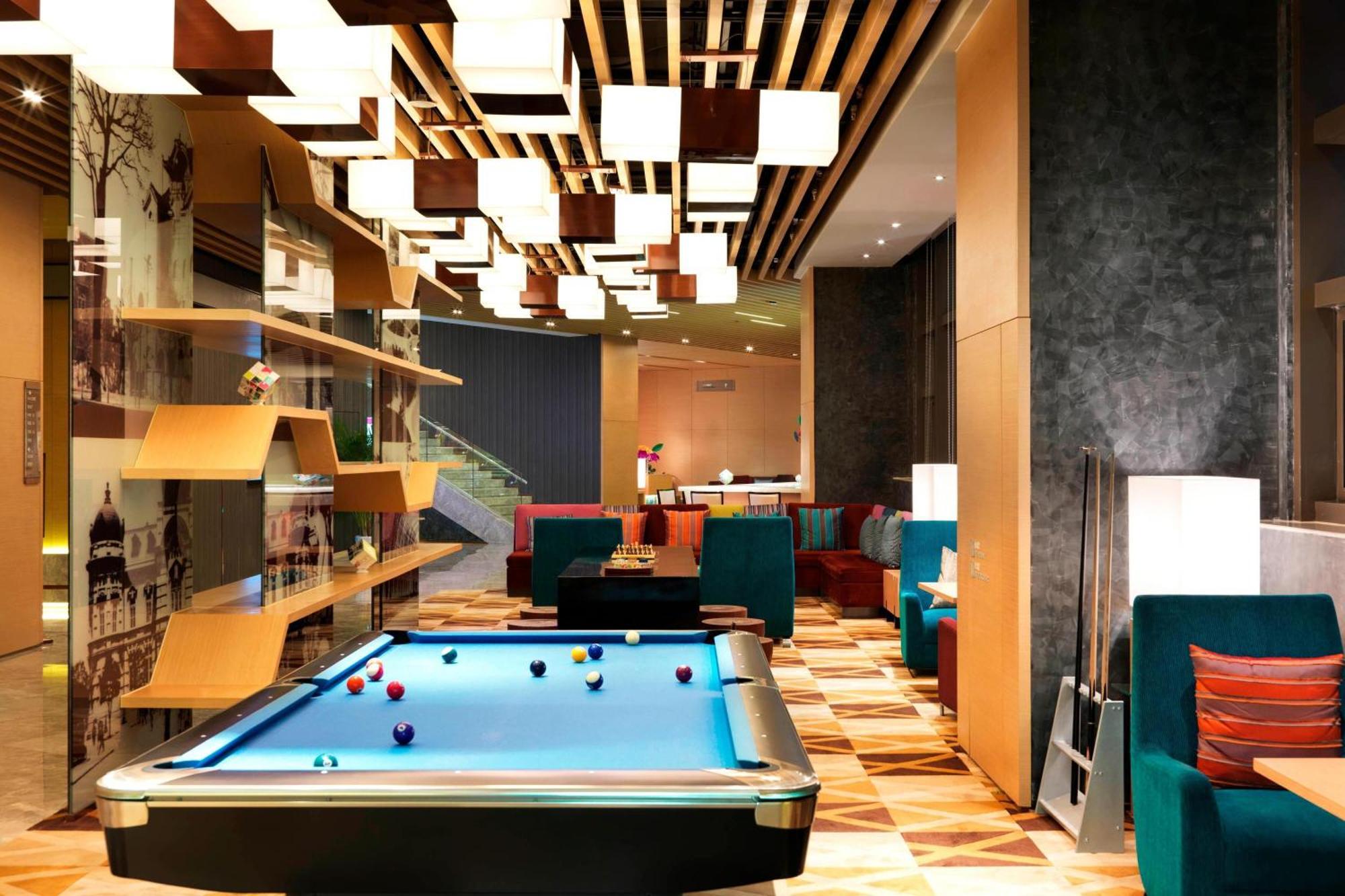 Hotel Aloft Ta-lien Exteriér fotografie